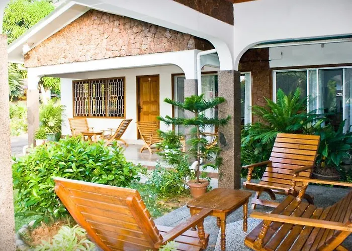 Maison d'hôtes De Roses Beau Vallon (Mahe)
